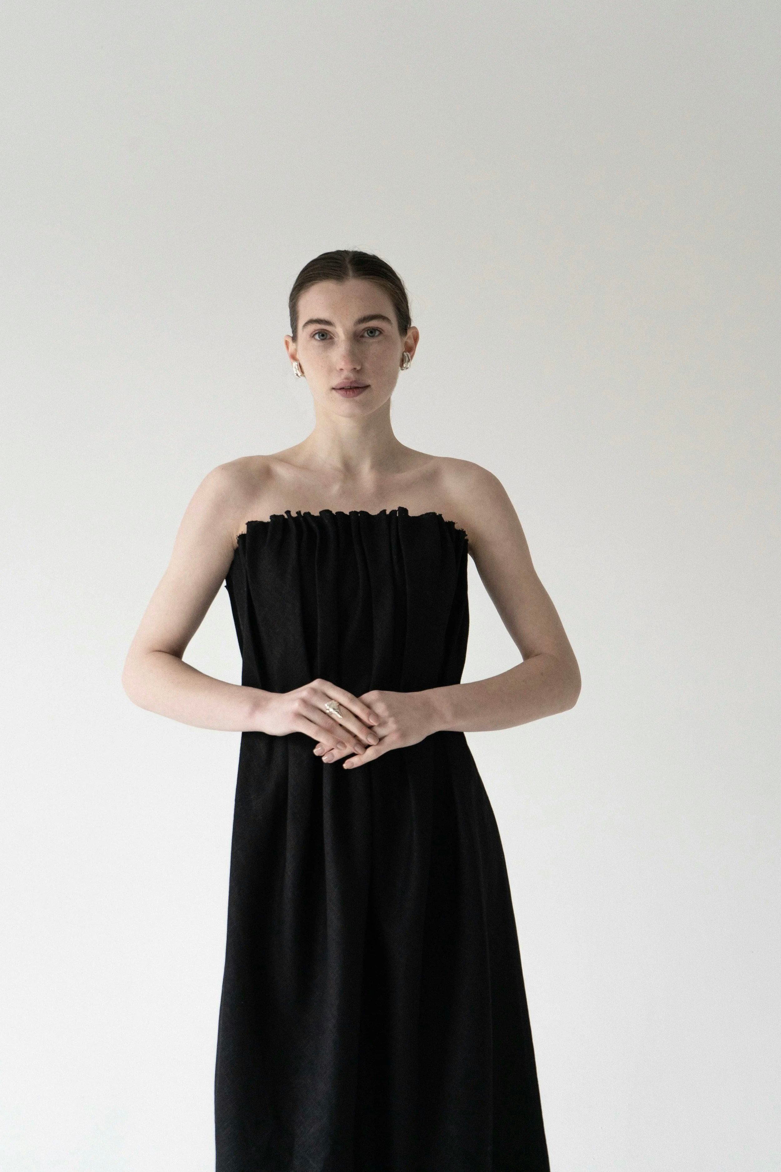 K M by L A N G E Sazha Linen Pleated Dress