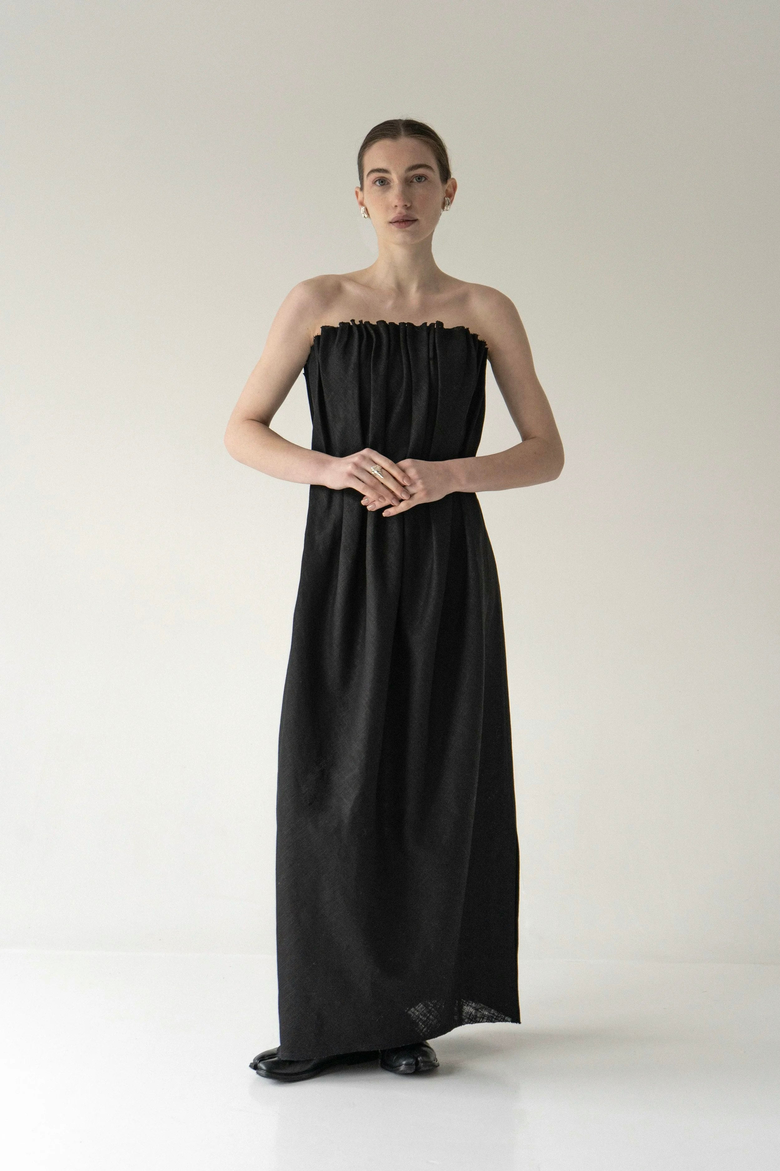 K M by L A N G E Sazha Linen Pleated Dress