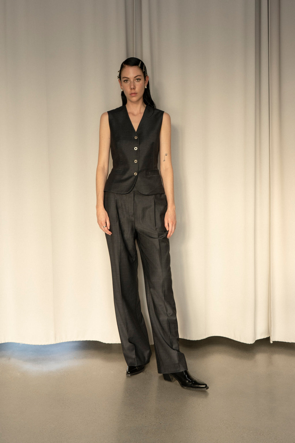 K M by L A N G E Kharkiv Wool Open Back Vest - Grey