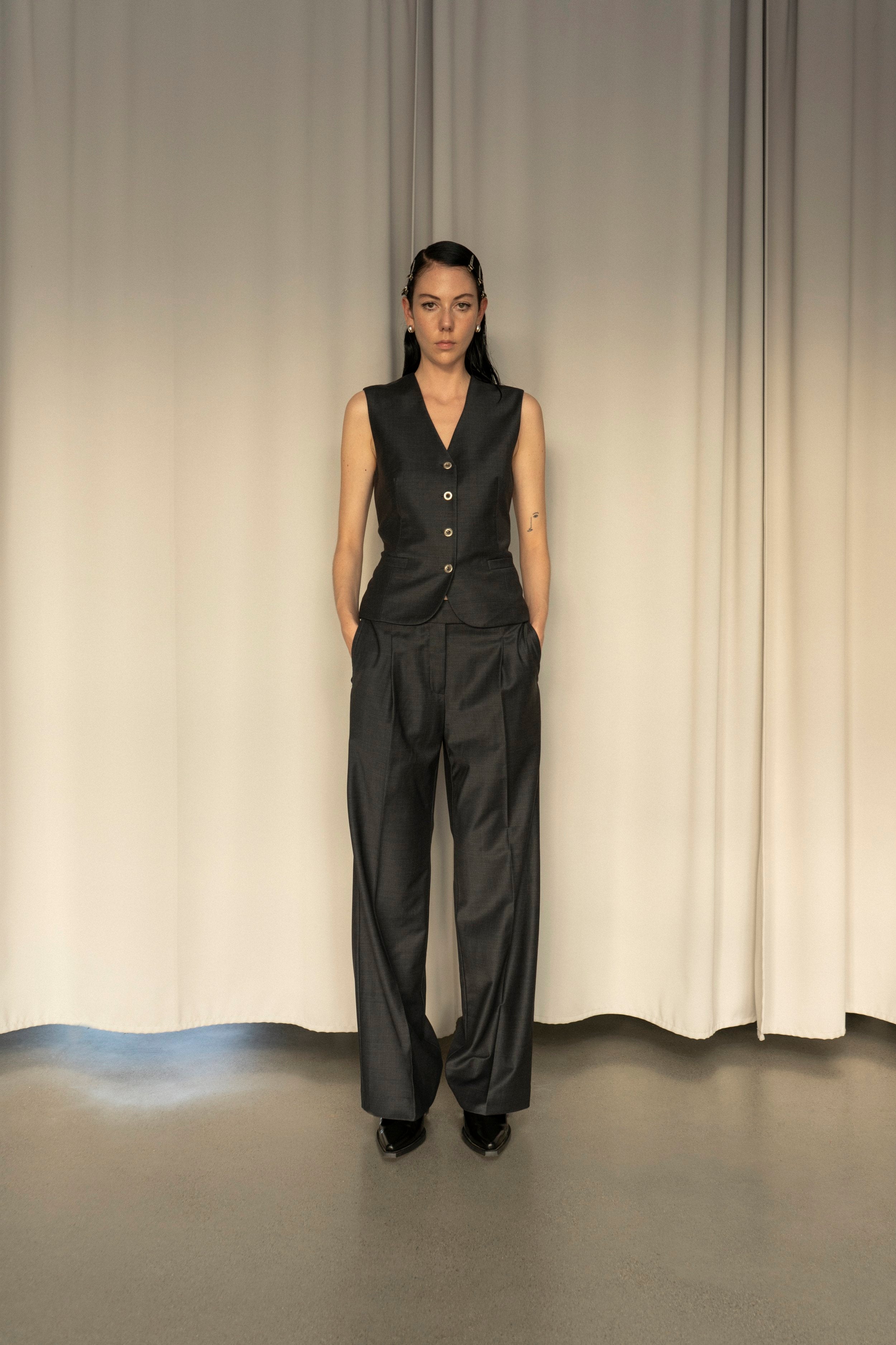 K M by L A N G E Kharkiv Wool Open Back Vest - Grey