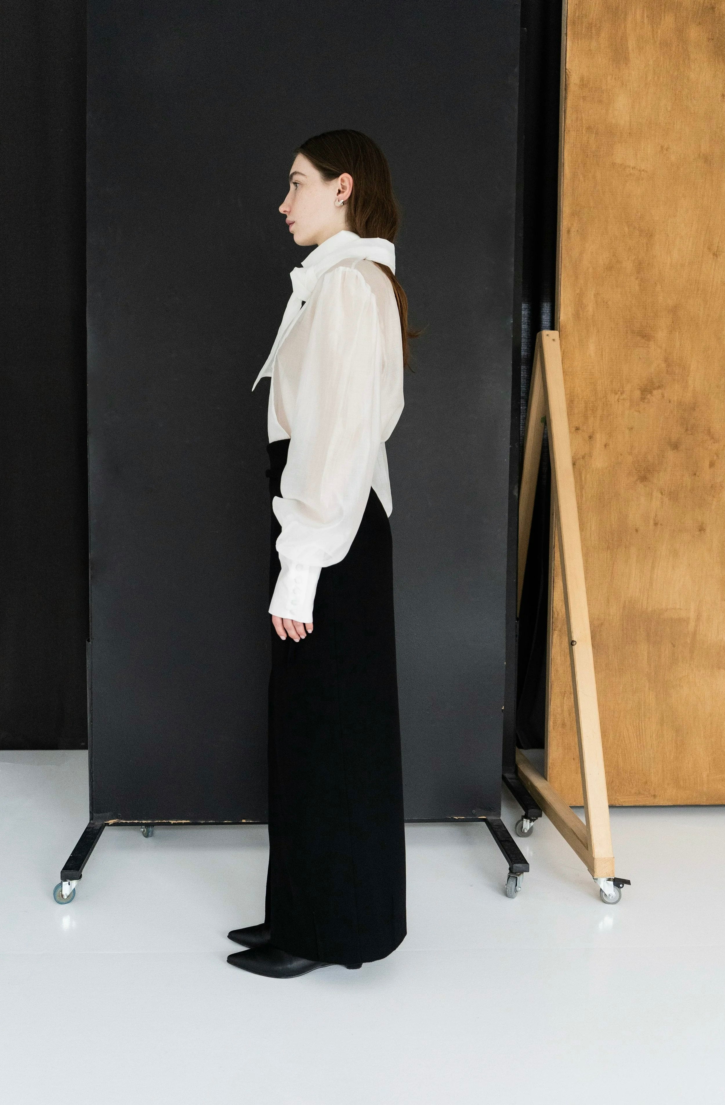 K M by LANGE Chernozem Pencil Cashmere Skirt - Black