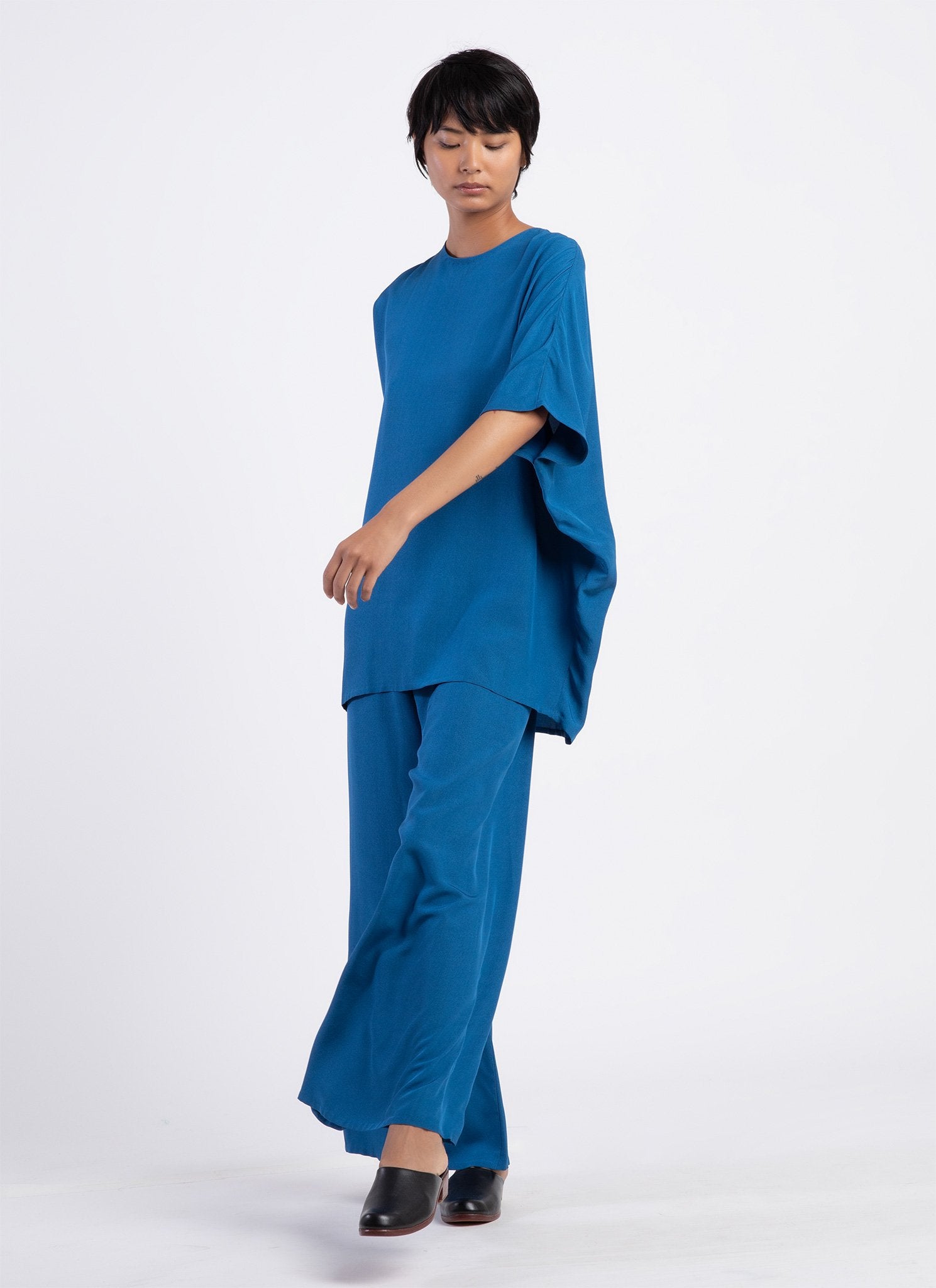 KAAREM Kite Round Neck Silk Tunic Top - Cobalt Blue