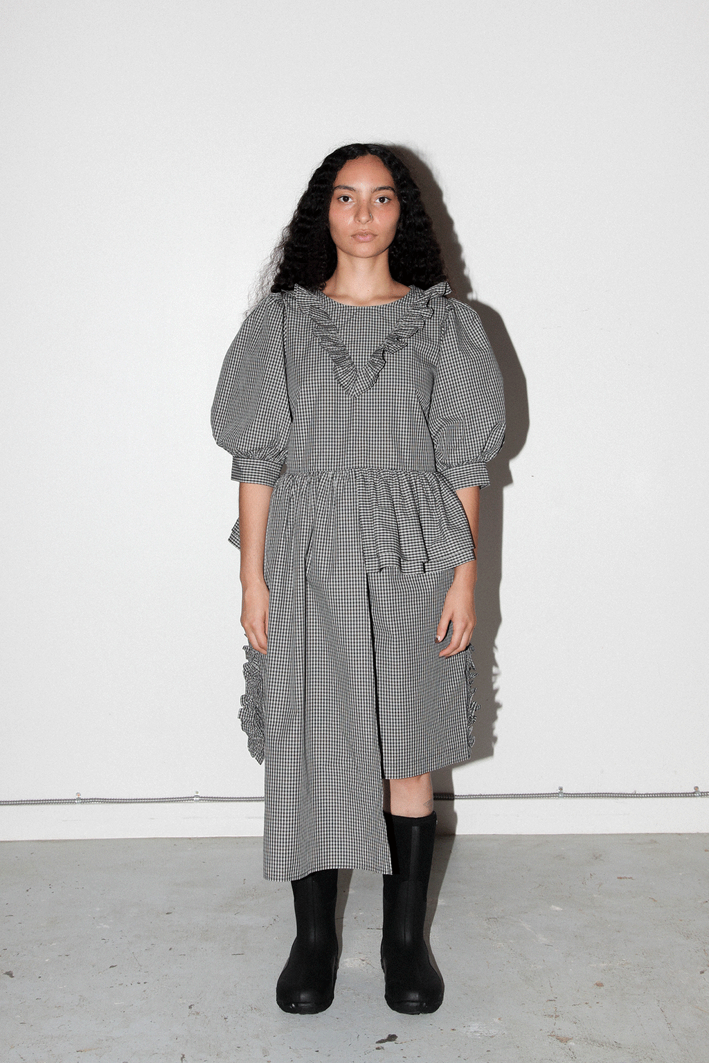 KkCo Ruffle Scoria Short