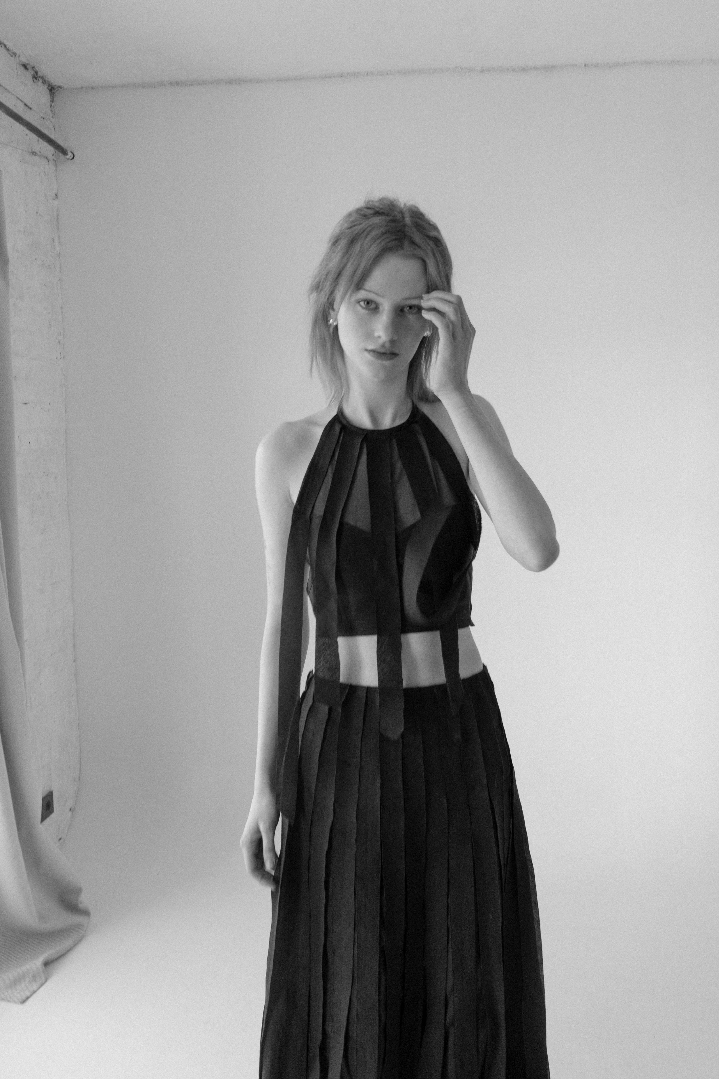 K M by L A N G E Lapsha Linen Top - Black