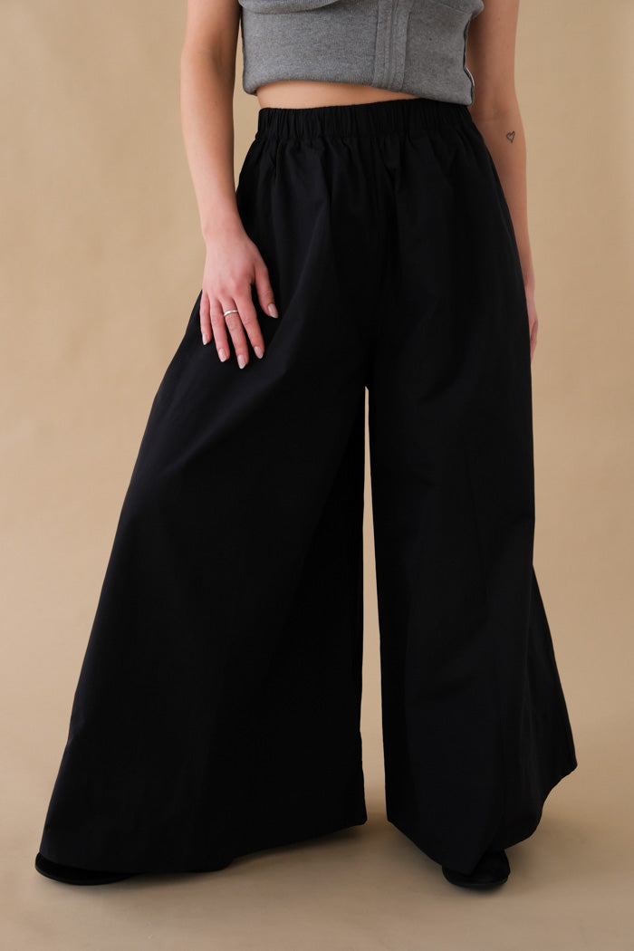 Rita Row Lobe Pants - Black
