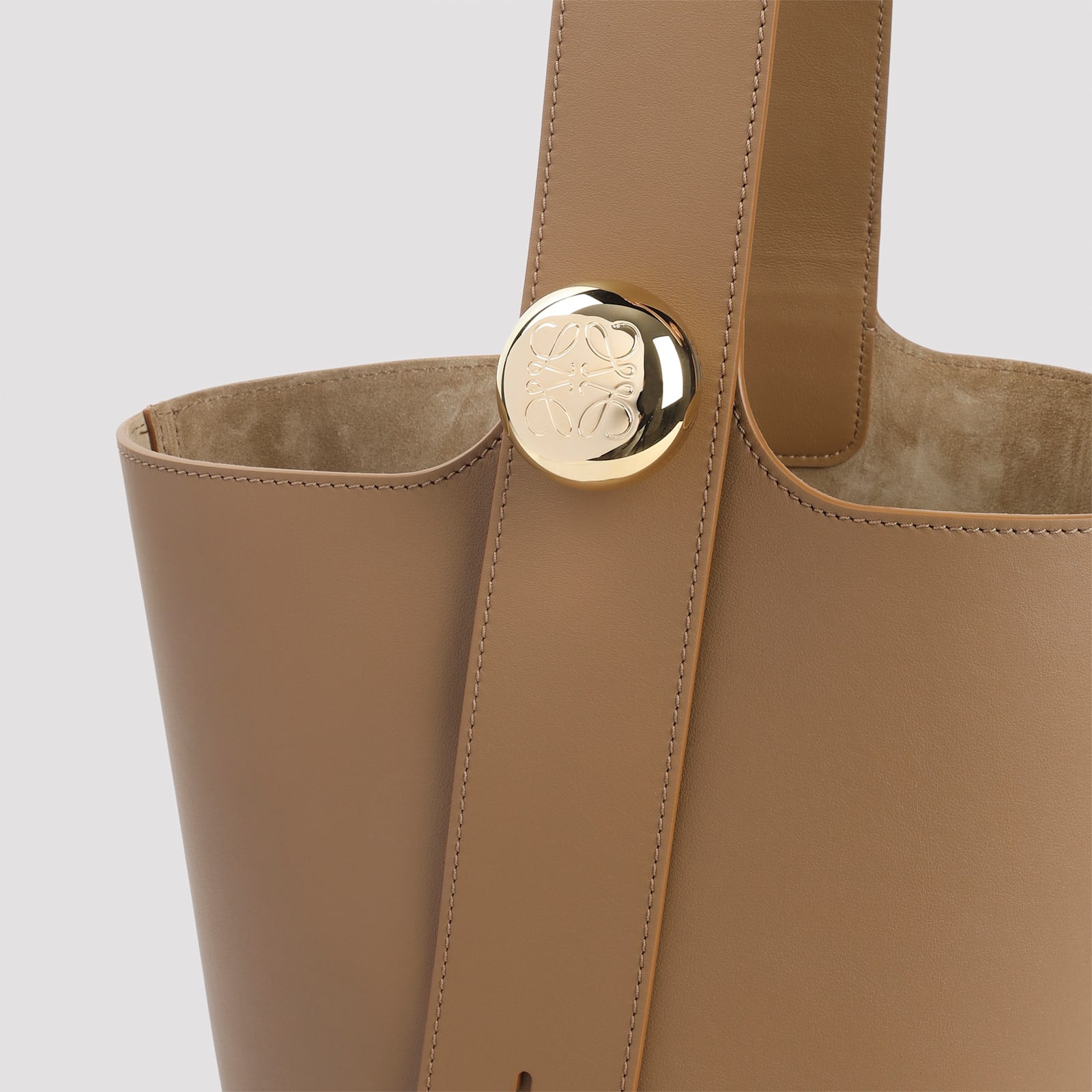 LOEWE Pebble Bucket Medium Shoulder Bag - Oak