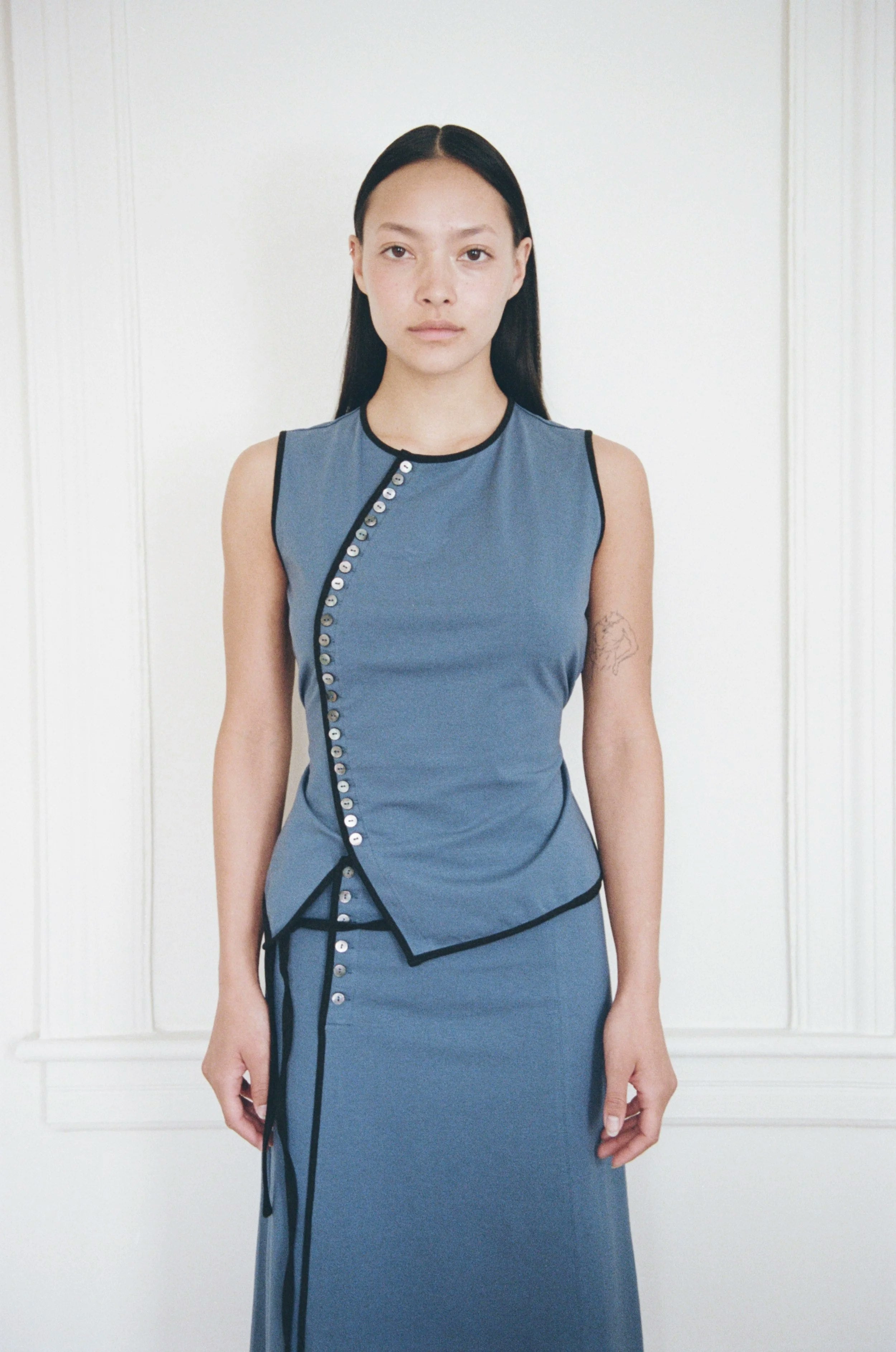 LOVETHANKS Caro Sleeveless Top