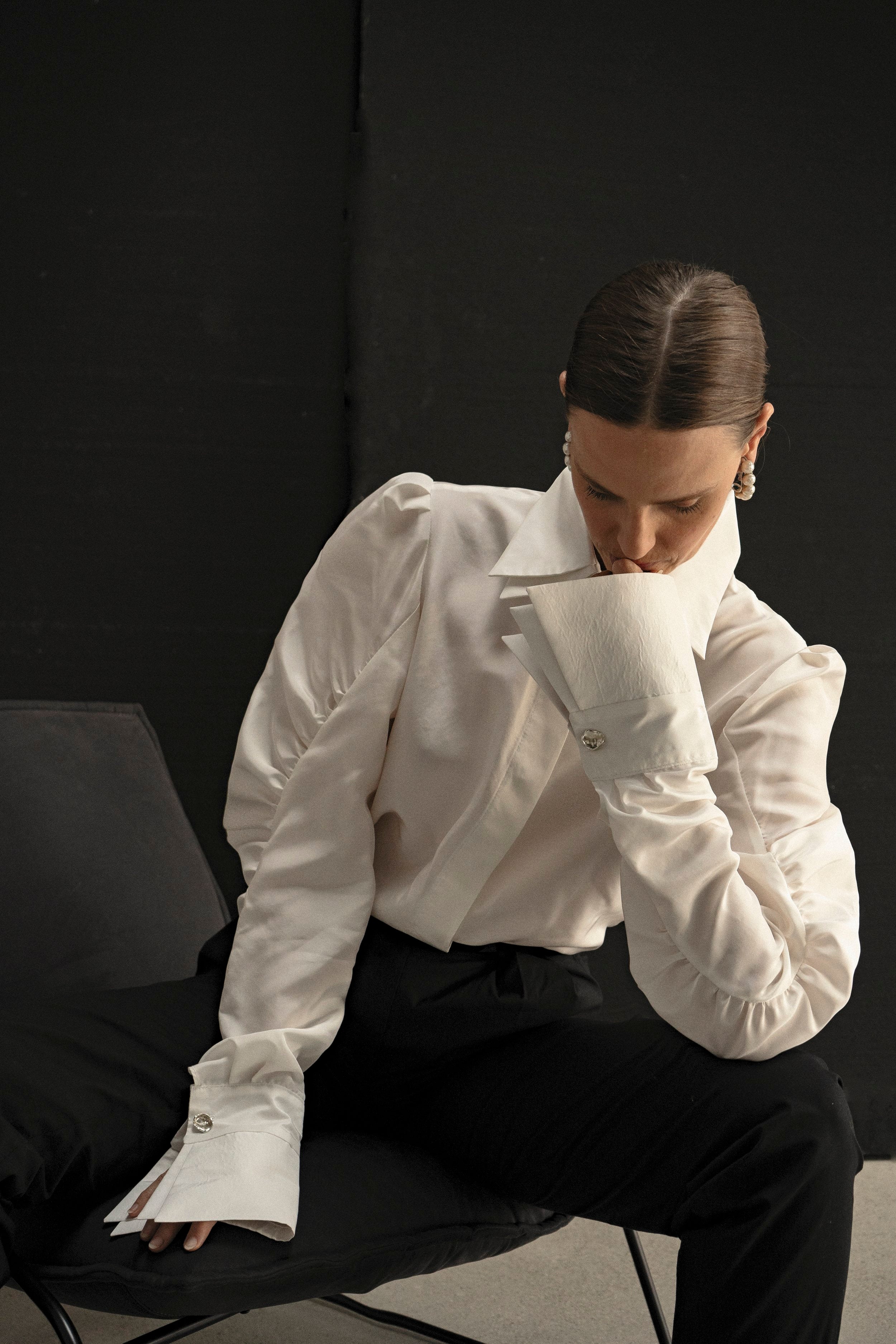 K M by L A N G E LUNA GOLDEN CUFFLINKS
