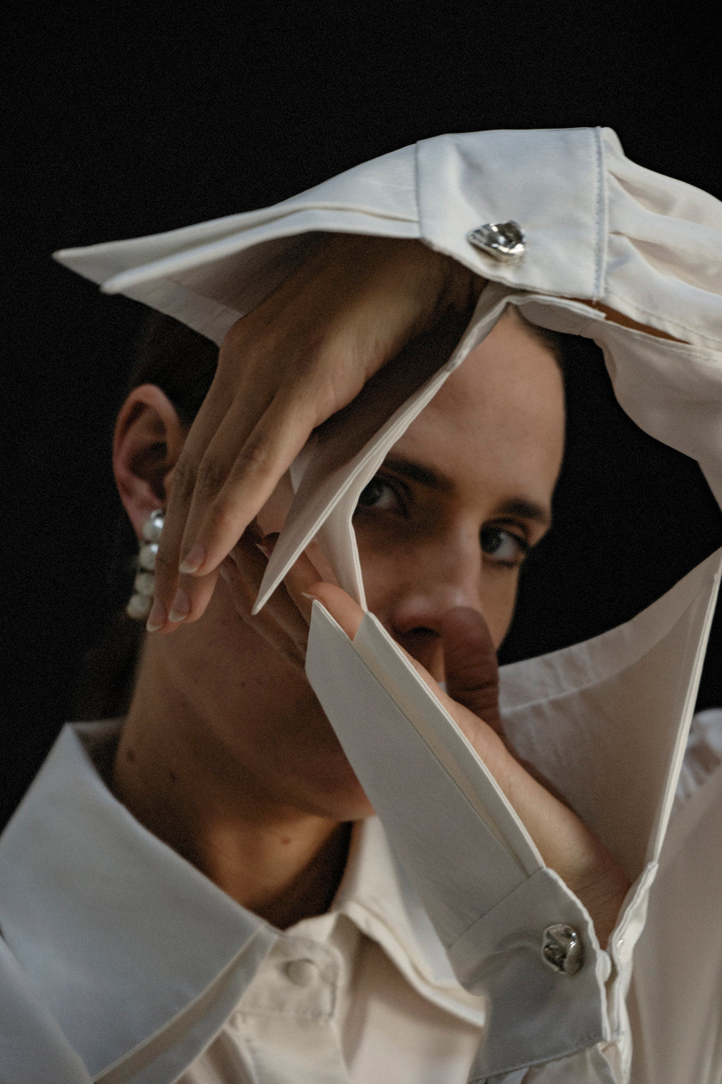 K M by L A N G E LUNA GOLDEN CUFFLINKS