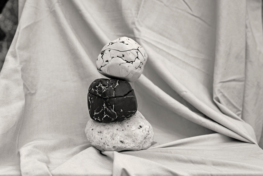 K M by L A N G E LUNA GOLDEN CUFFLINKS
