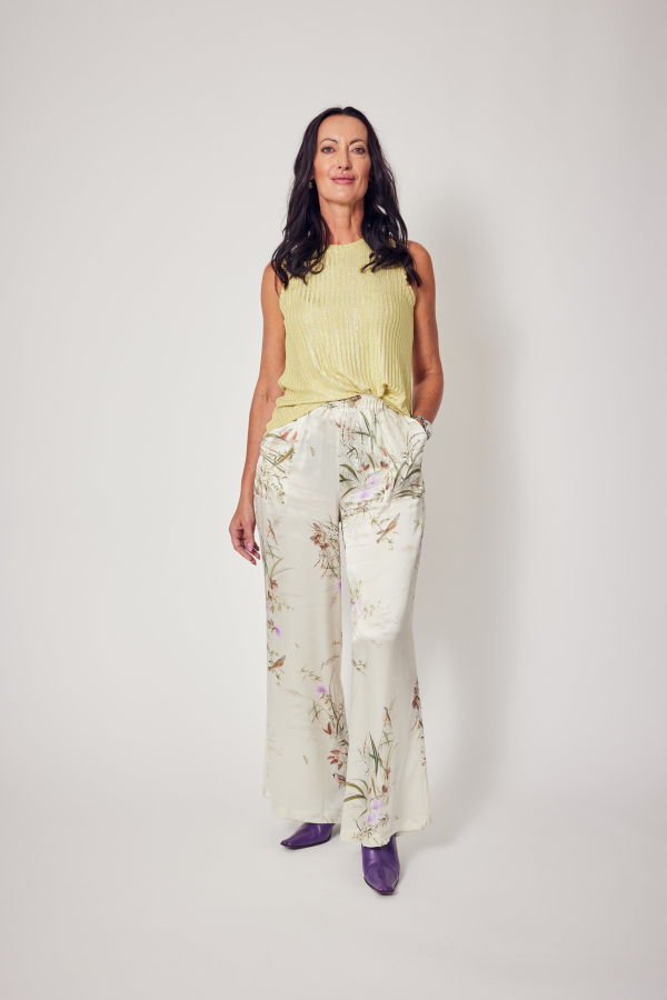 Lindsay Nicholas New York Laura Sleeveless Crewneck Top - Sunflower Shimmer