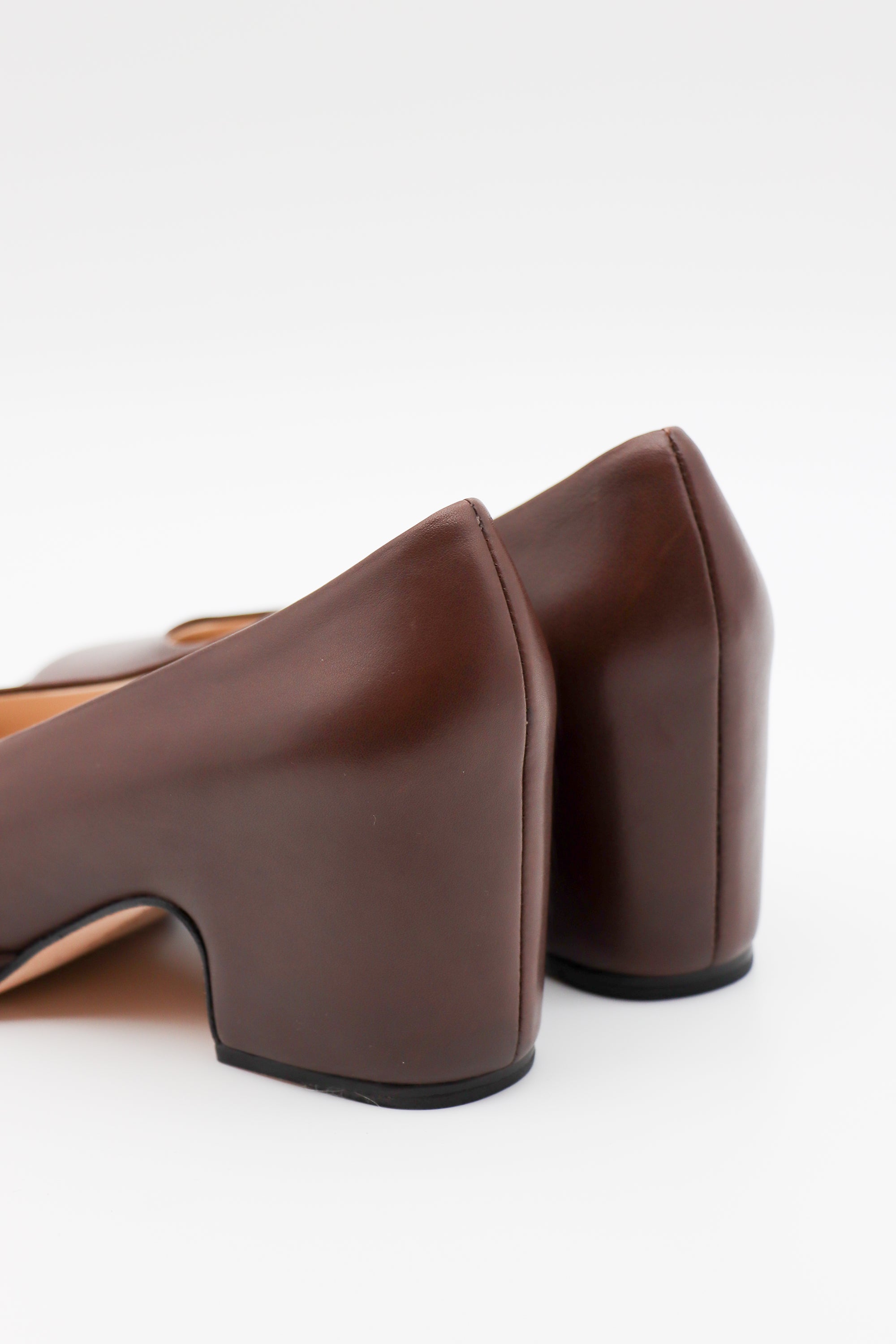 Lauren Manoogian Arch Pump