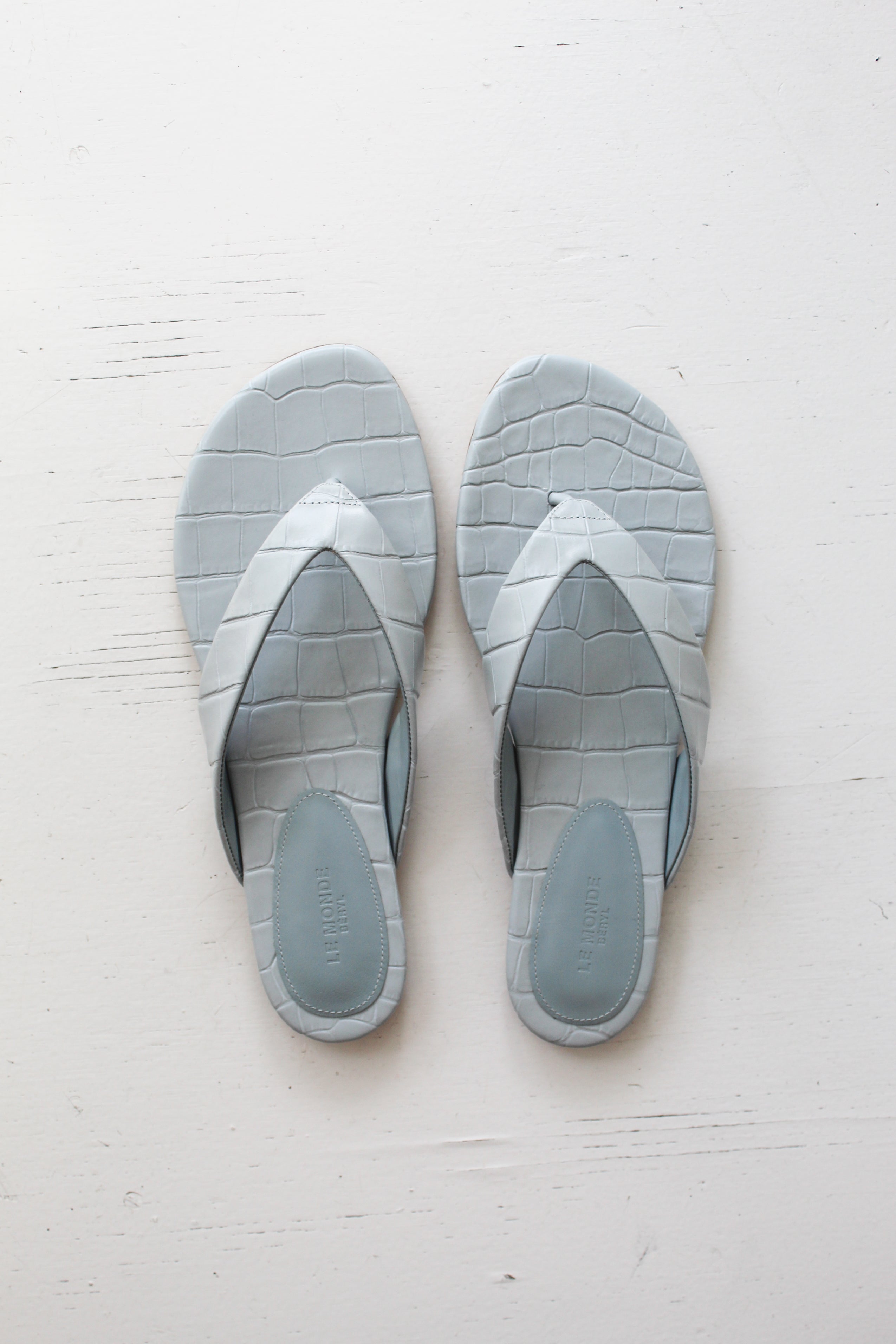 Le Monde Béryl Flat Thong Sandal - Blue
