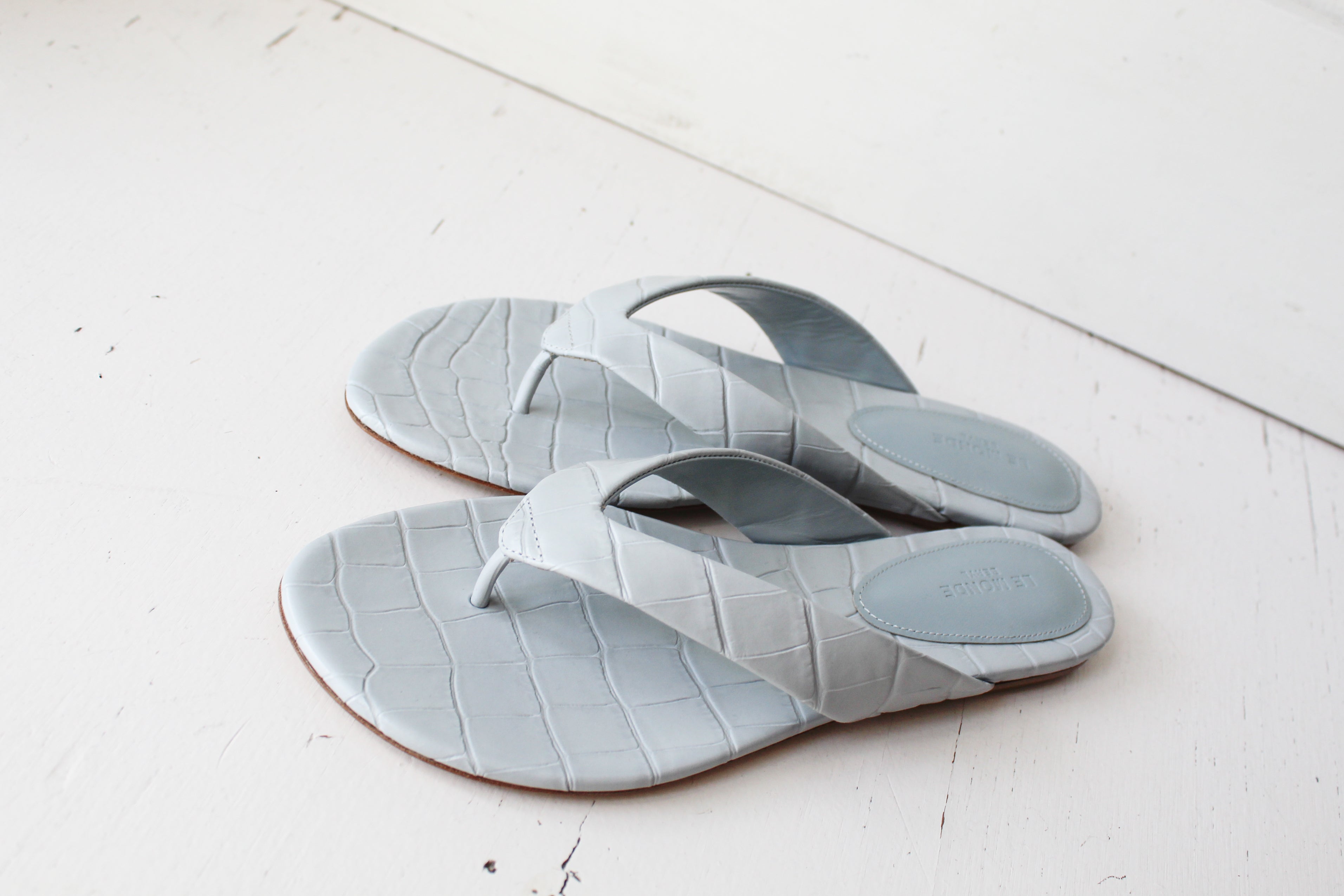 Le Monde Béryl Flat Thong Sandal - Blue