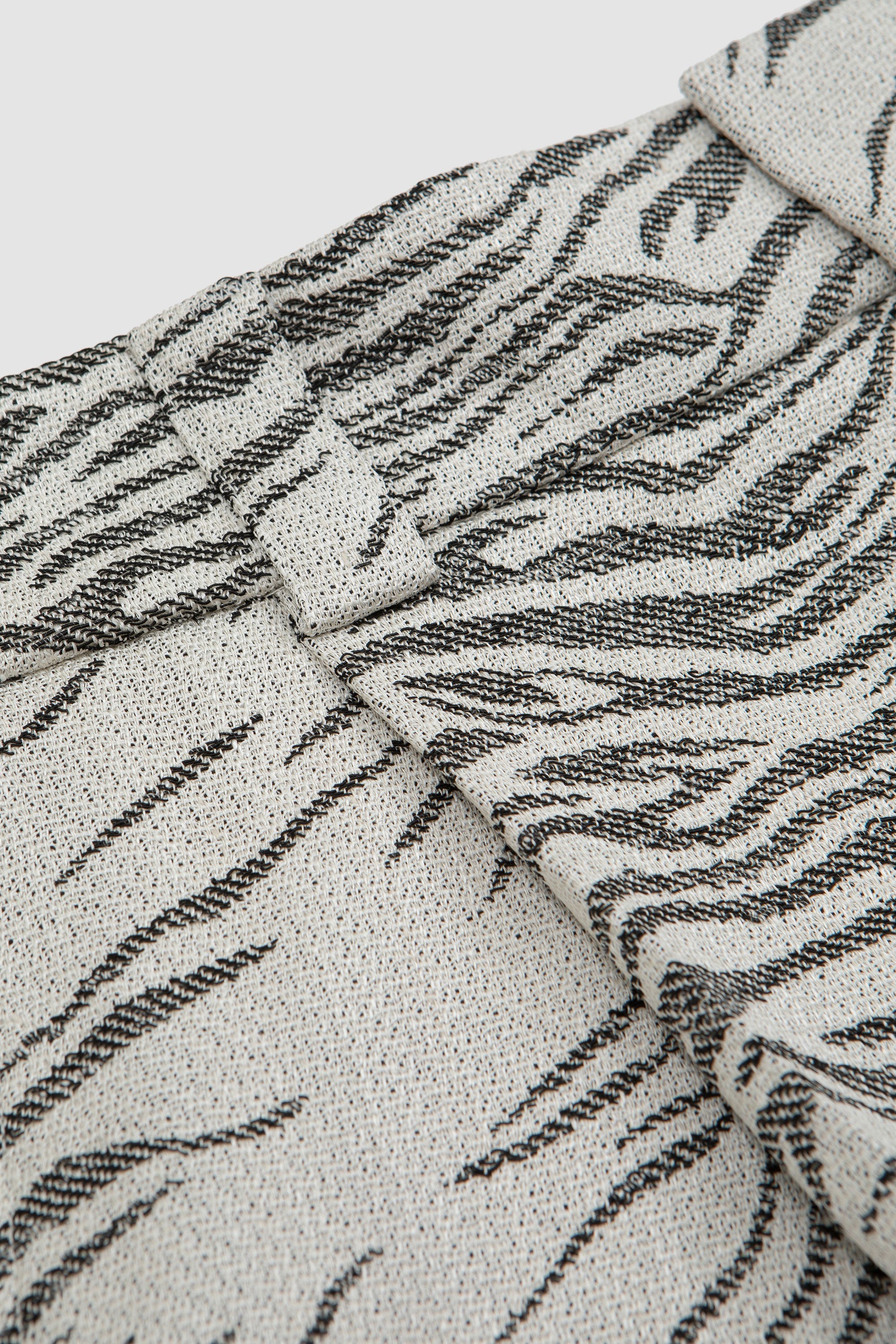 Jacquemus Le Short Navega - Jacquard Mottled Zebra Black