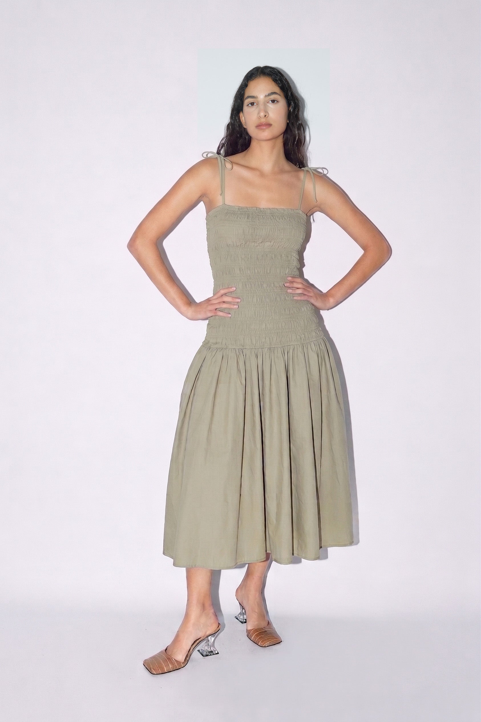 OhSevenDays Louise Dress - Olive