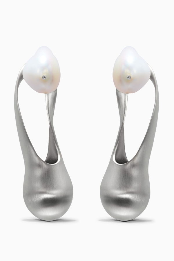 MING YU WANG Mother Earrings - SILVER/PEARL