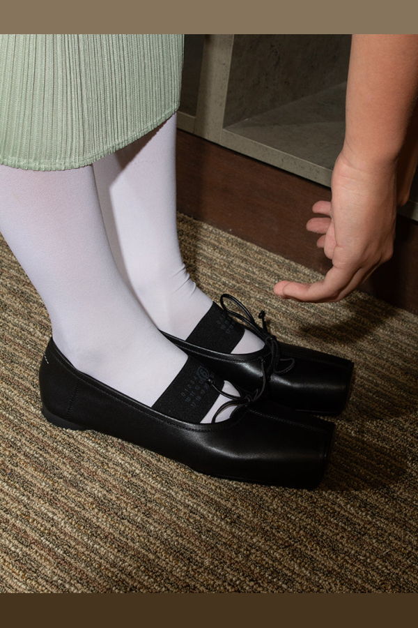 MM6 Maison Margiela Leather Ballet Flats - Black