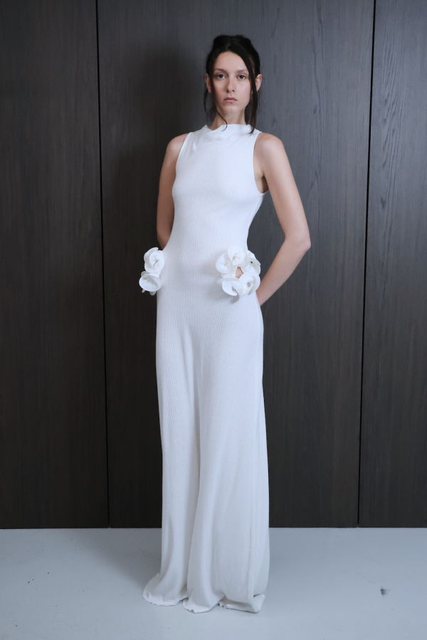 Maet Viola Cotton Knit Dress With 3d Flowers - Creme