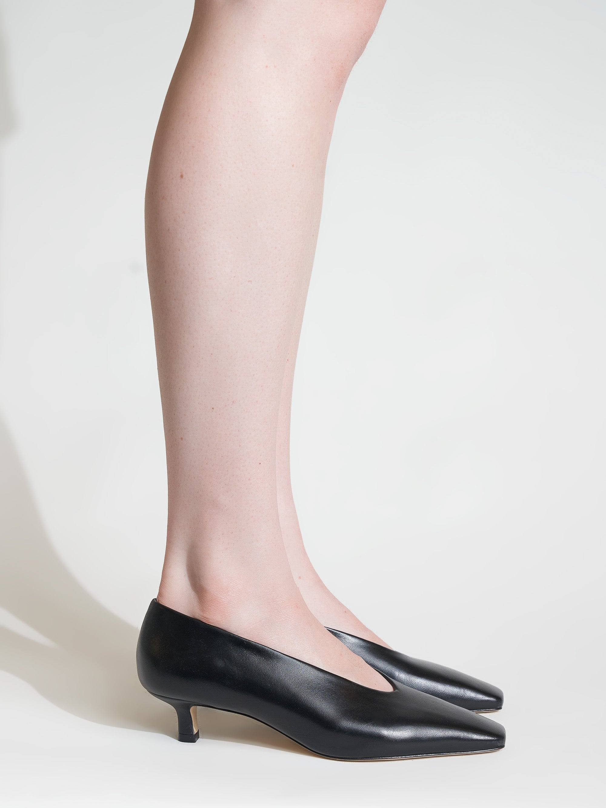 Maguire Mariana Pump - Black