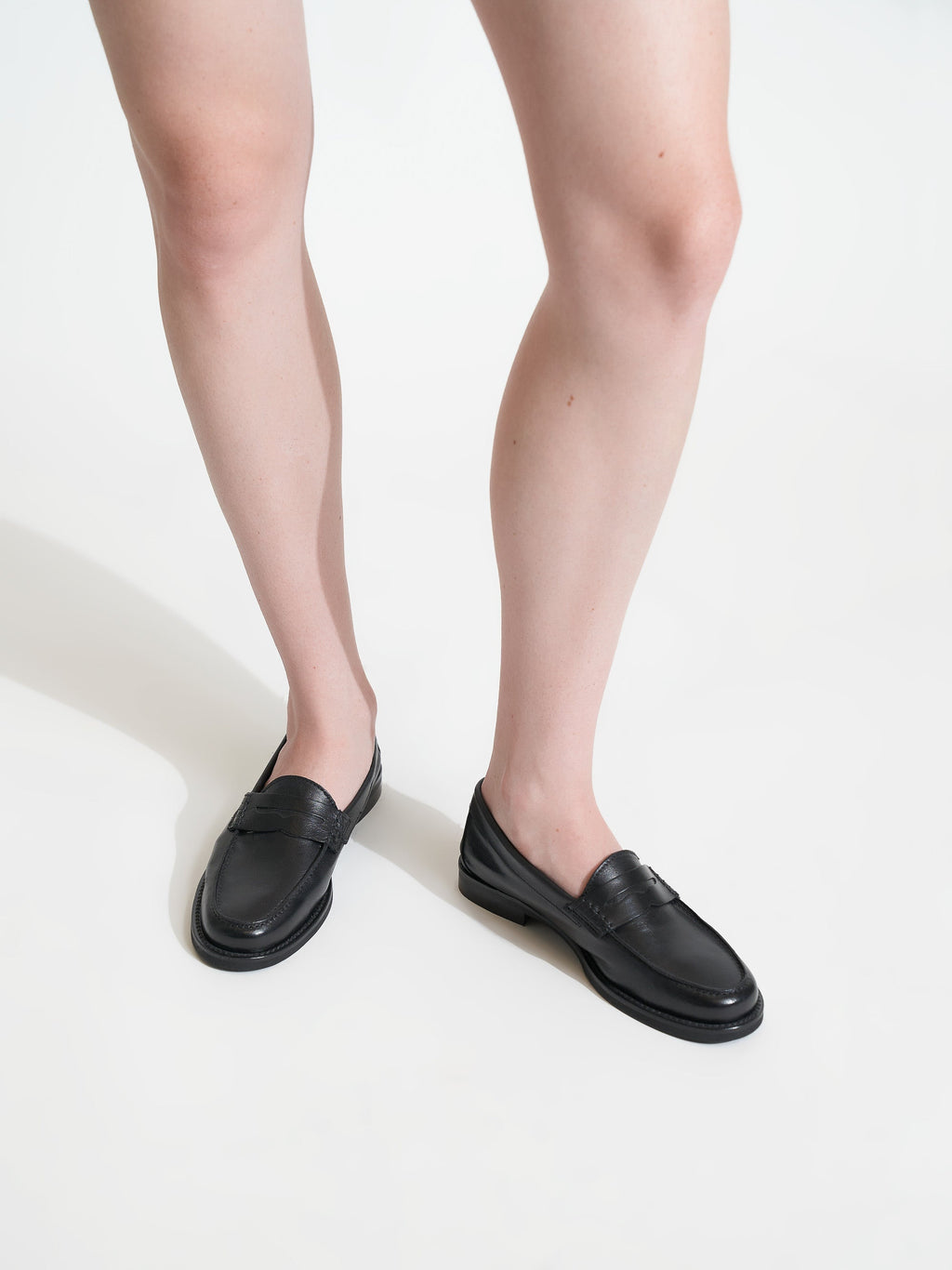 Maguire Napoli Black Loafer - Black