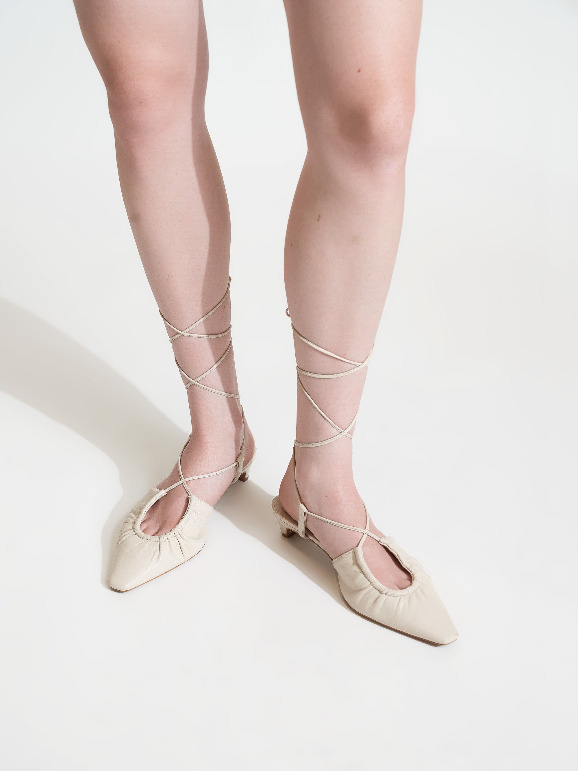 Maguire Rafael Pump - cream