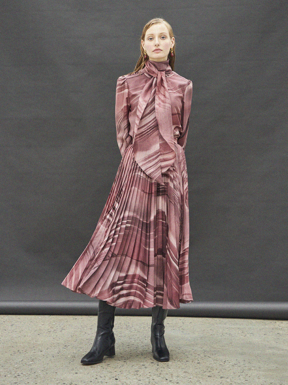 Maison De Ines Marble Pleated Skirt - Wine