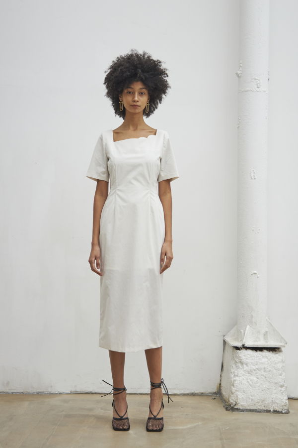 Maison De Ines SECOND HALF MOON NECK DRESS - white