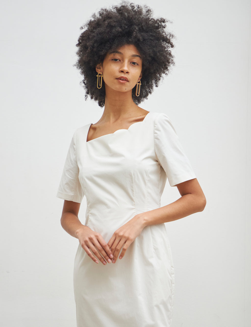 Maison De Ines SECOND HALF MOON NECK DRESS - white