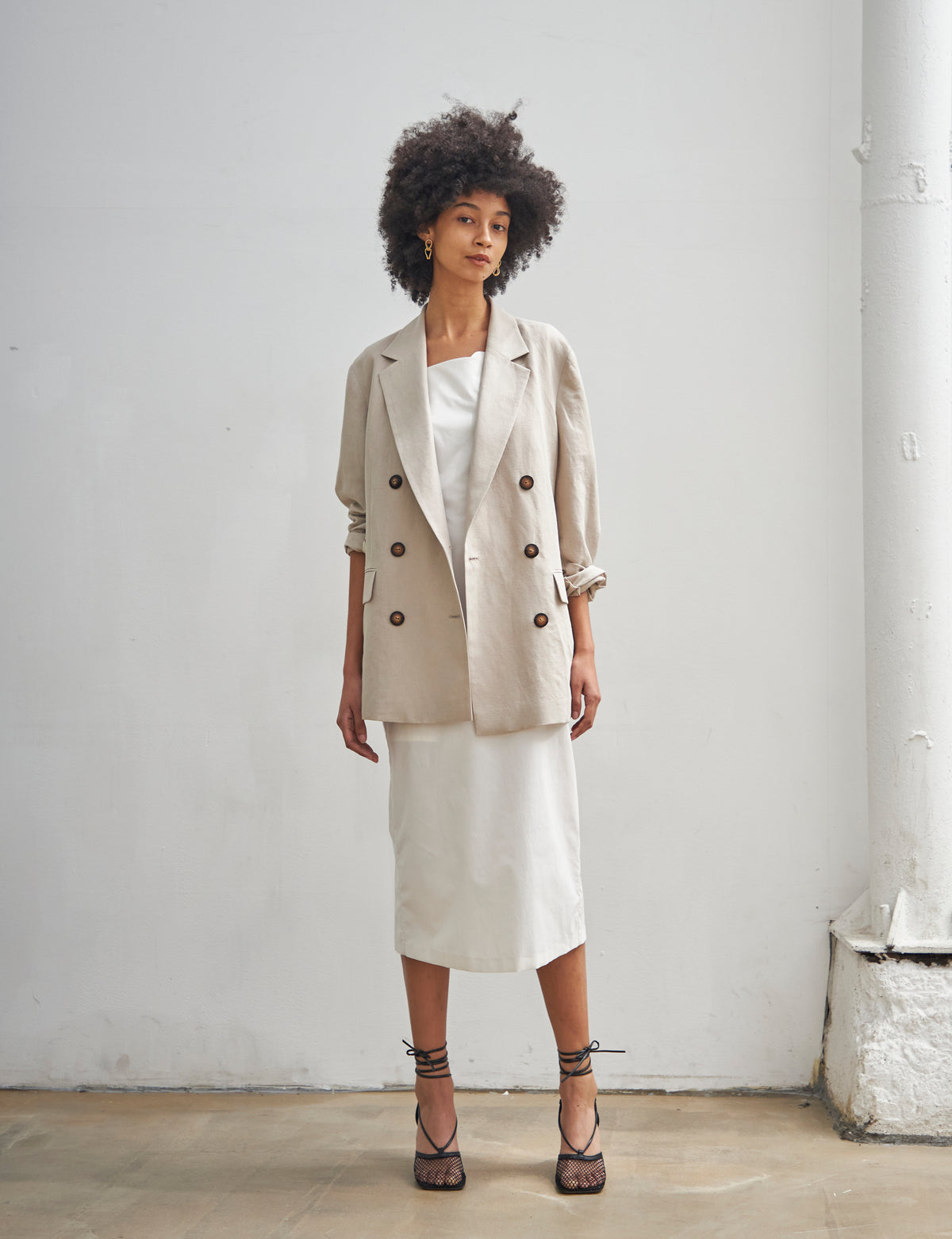 Maison De Ines SECOND HALF MOON NECK DRESS - white