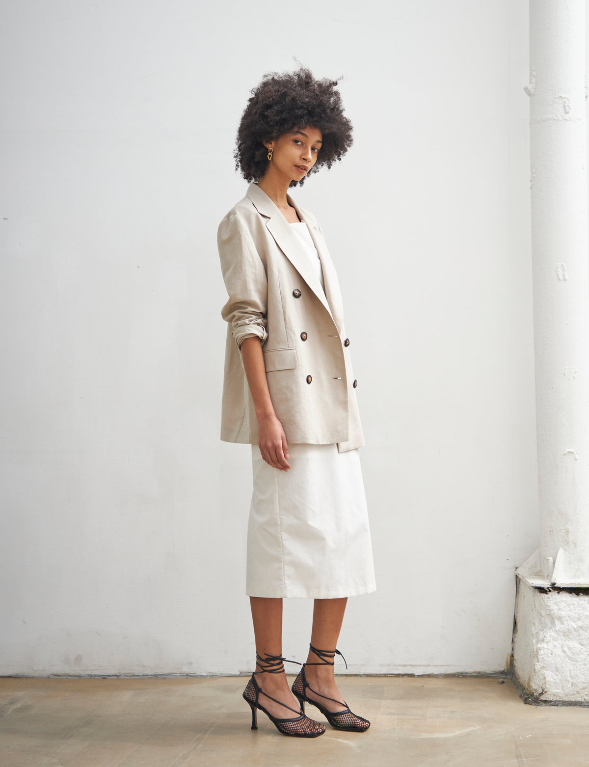 Maison De Ines SECOND HALF MOON NECK DRESS - white