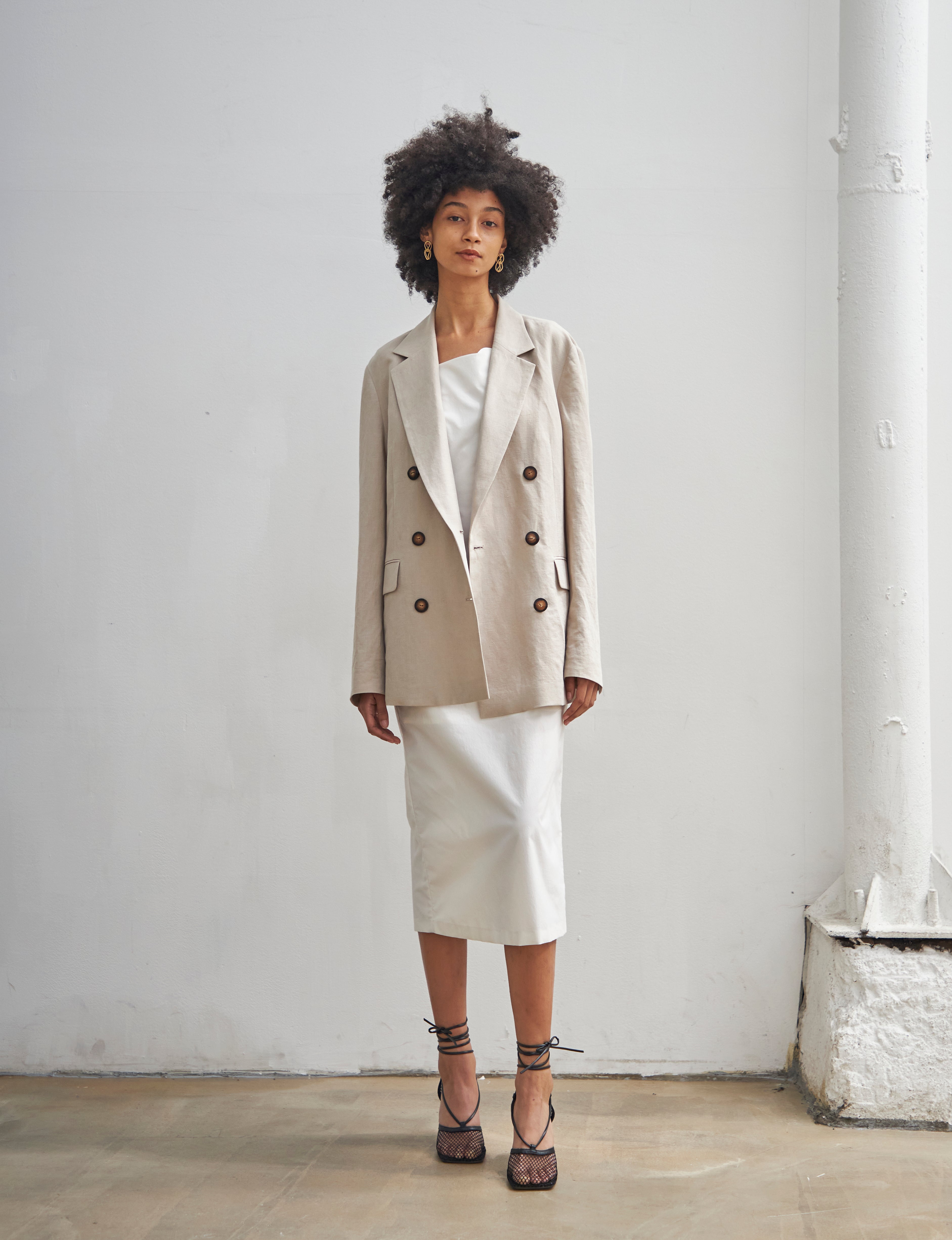Maison De Ines SECOND HALF MOON NECK DRESS - white