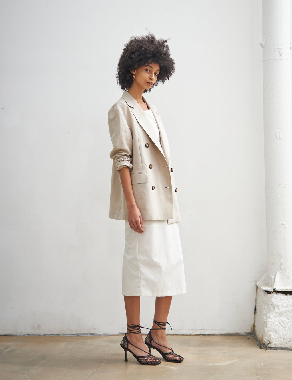 Maison De Ines SECOND HALF MOON NECK DRESS - white
