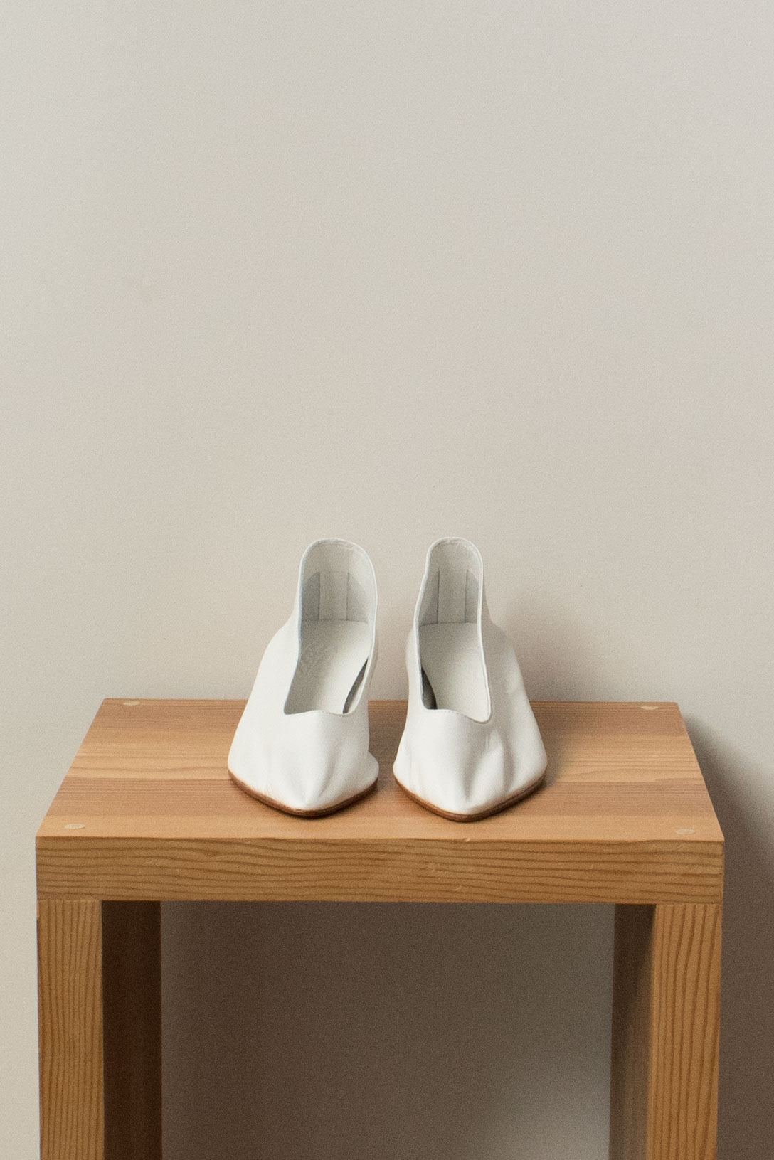 Martiniano After Party Pump - White