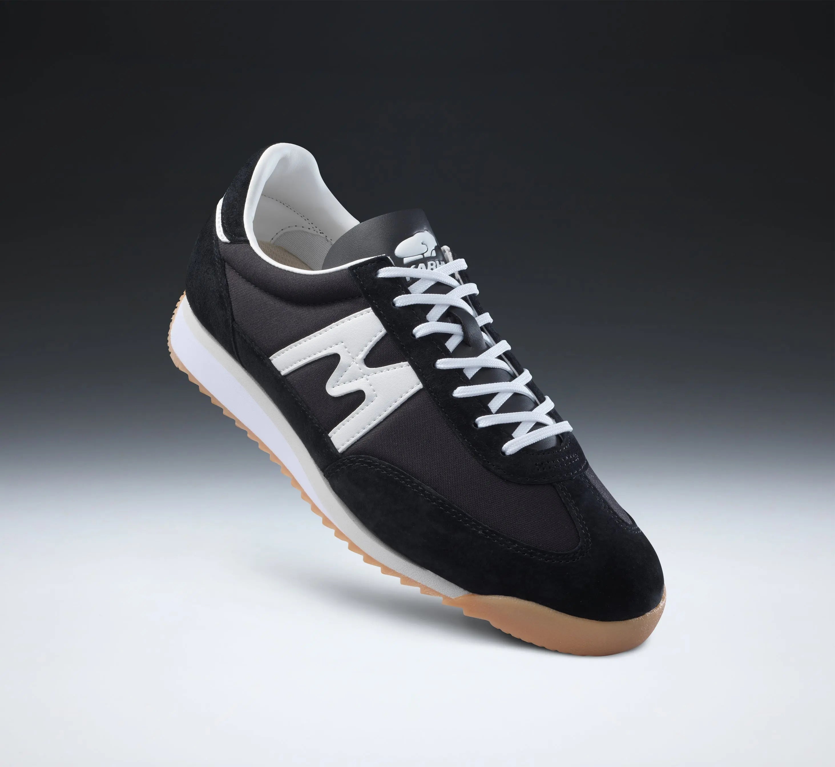 Karhu Mestari Shoes - Black/White