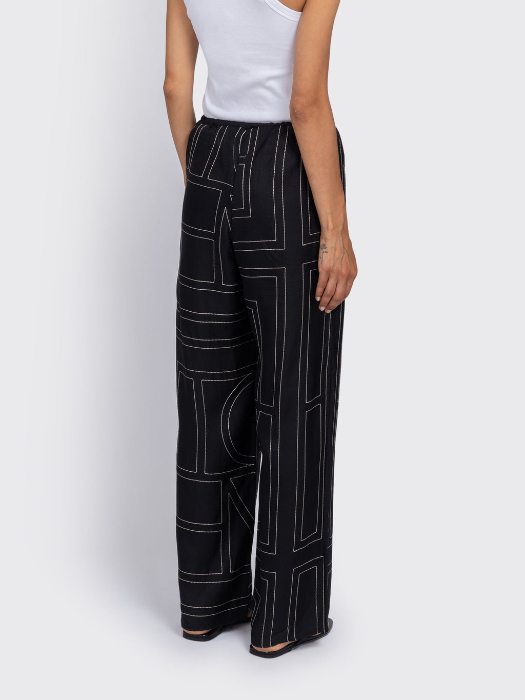 Totême Monogram Silk Pj Bottoms - Black
