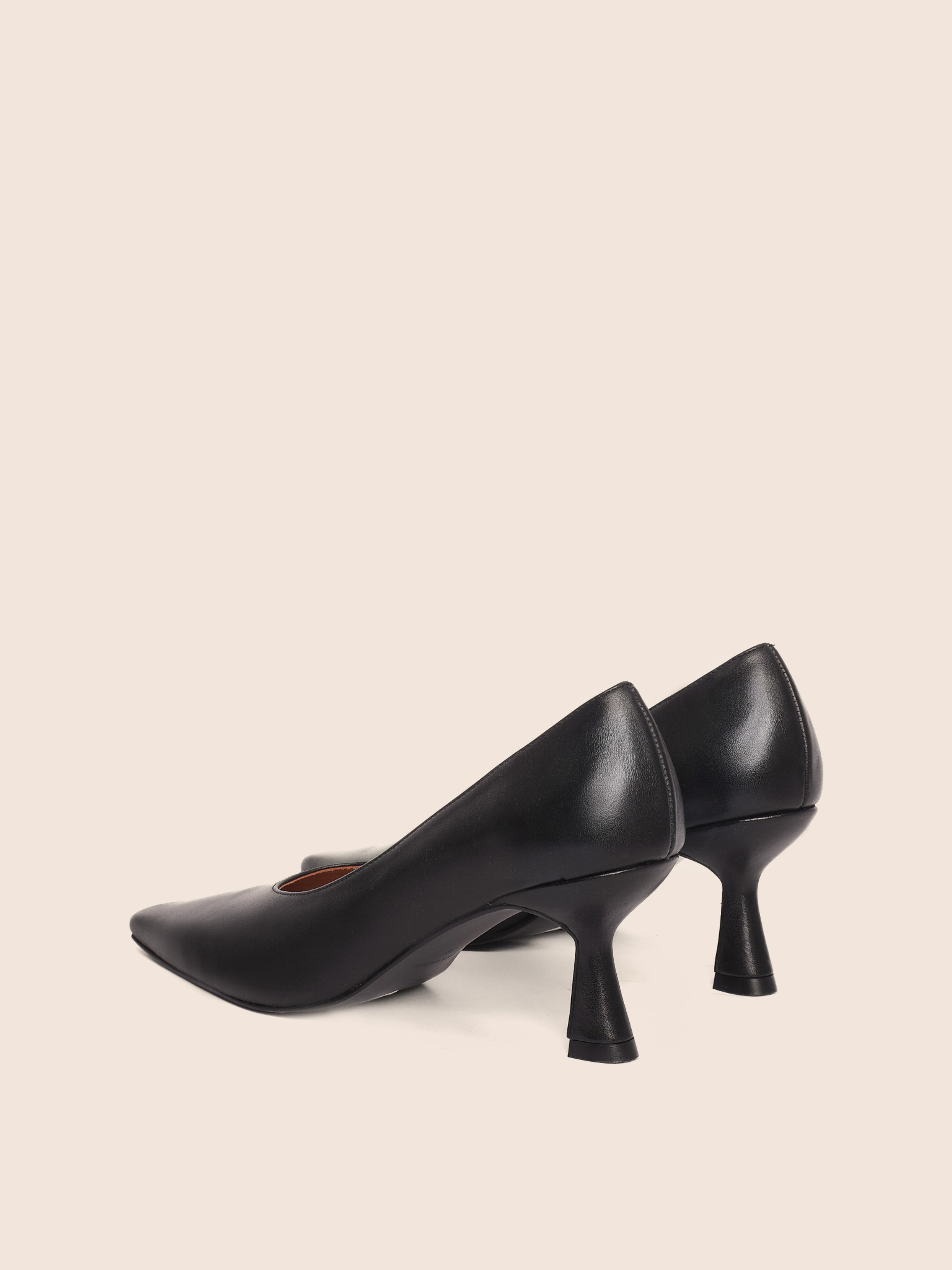 Maguire Navia Heel