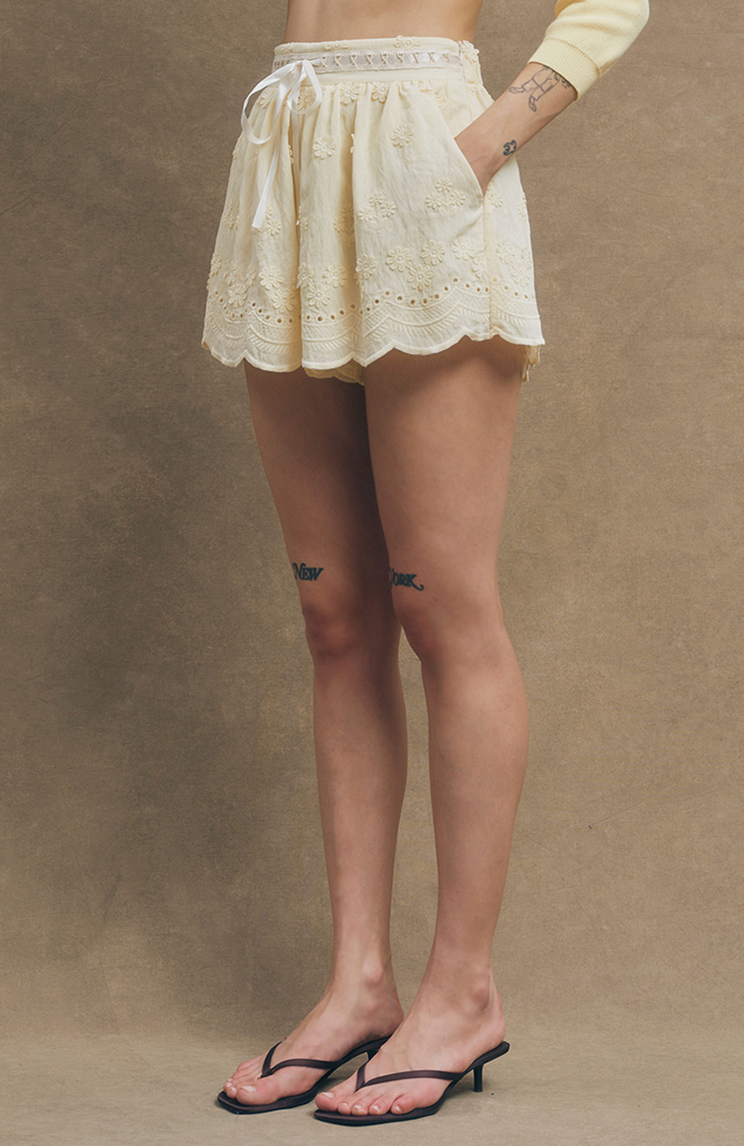 Maude Club Nellie Short - Butter Yellow