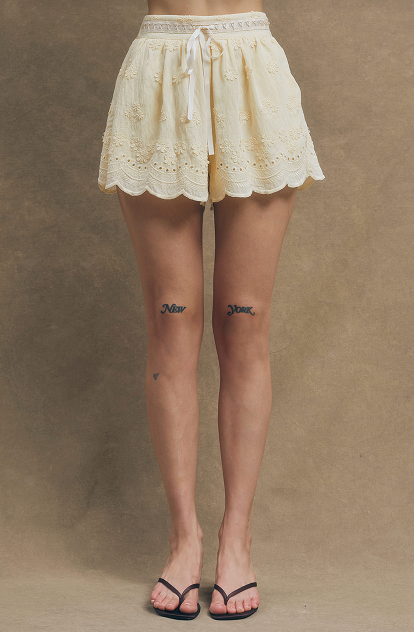 Maude Club Nellie Short - Butter Yellow