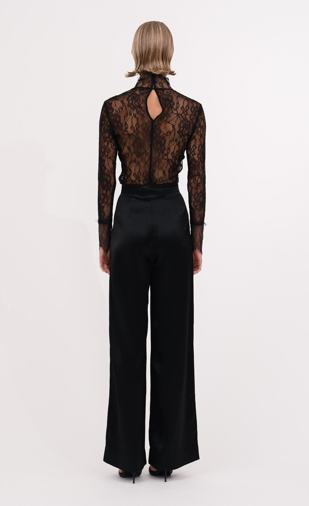 Nonchalant Label Mary Lace Top - black
