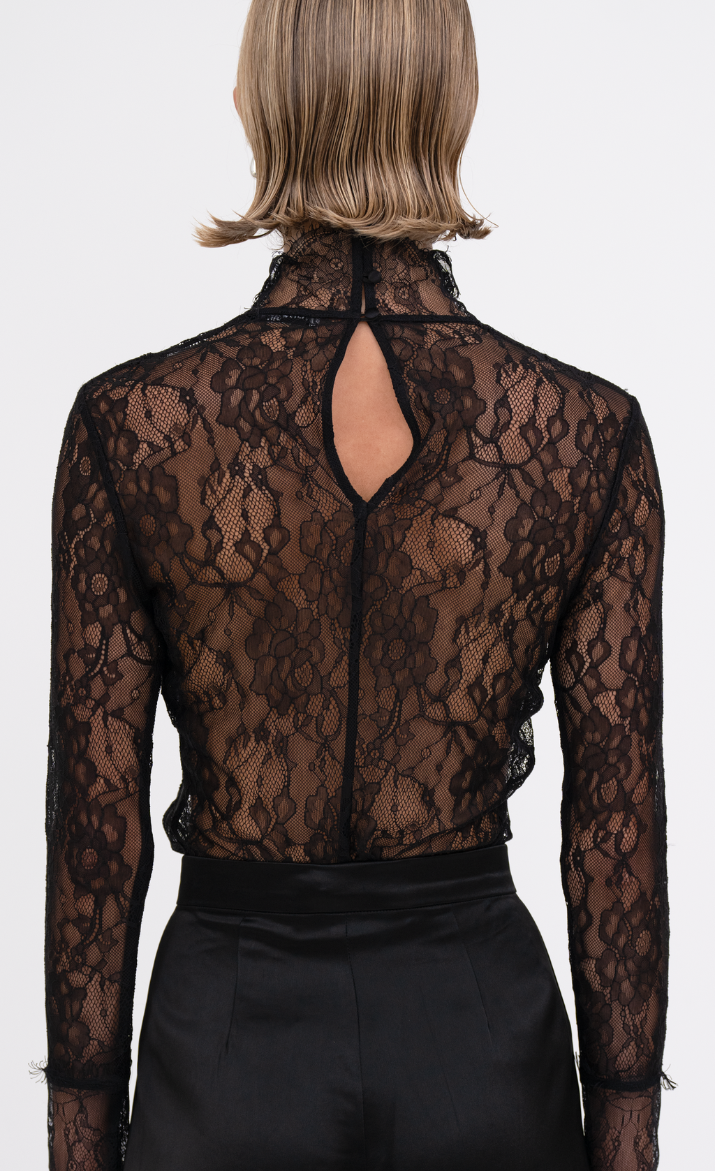 Nonchalant Label Mary Lace Top - black