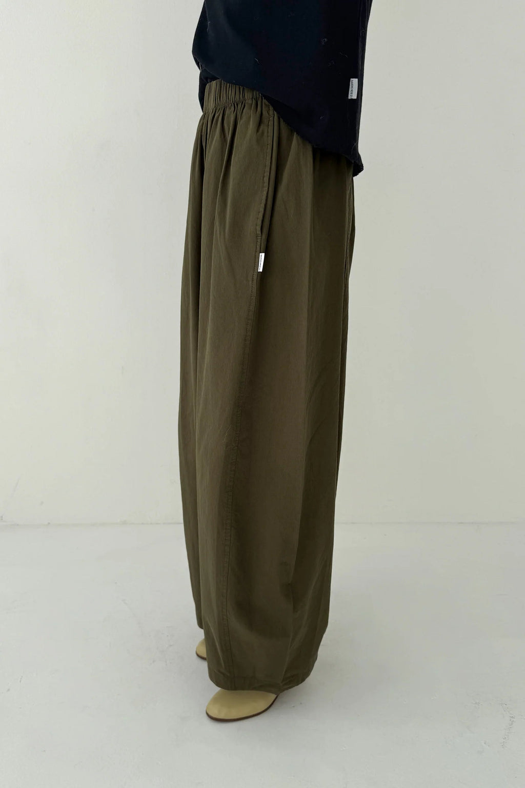 Le Bon Shoppe Parachute Pant - Olive