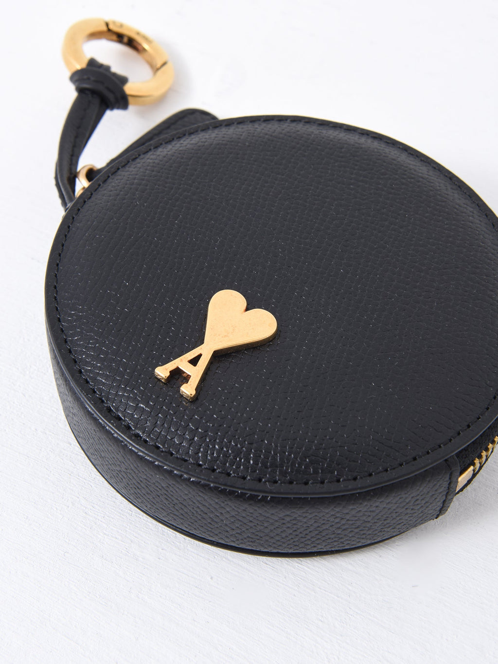 AMI PARIS PARIS ROUND PURSE - BLACK/VIBRATED BRASS