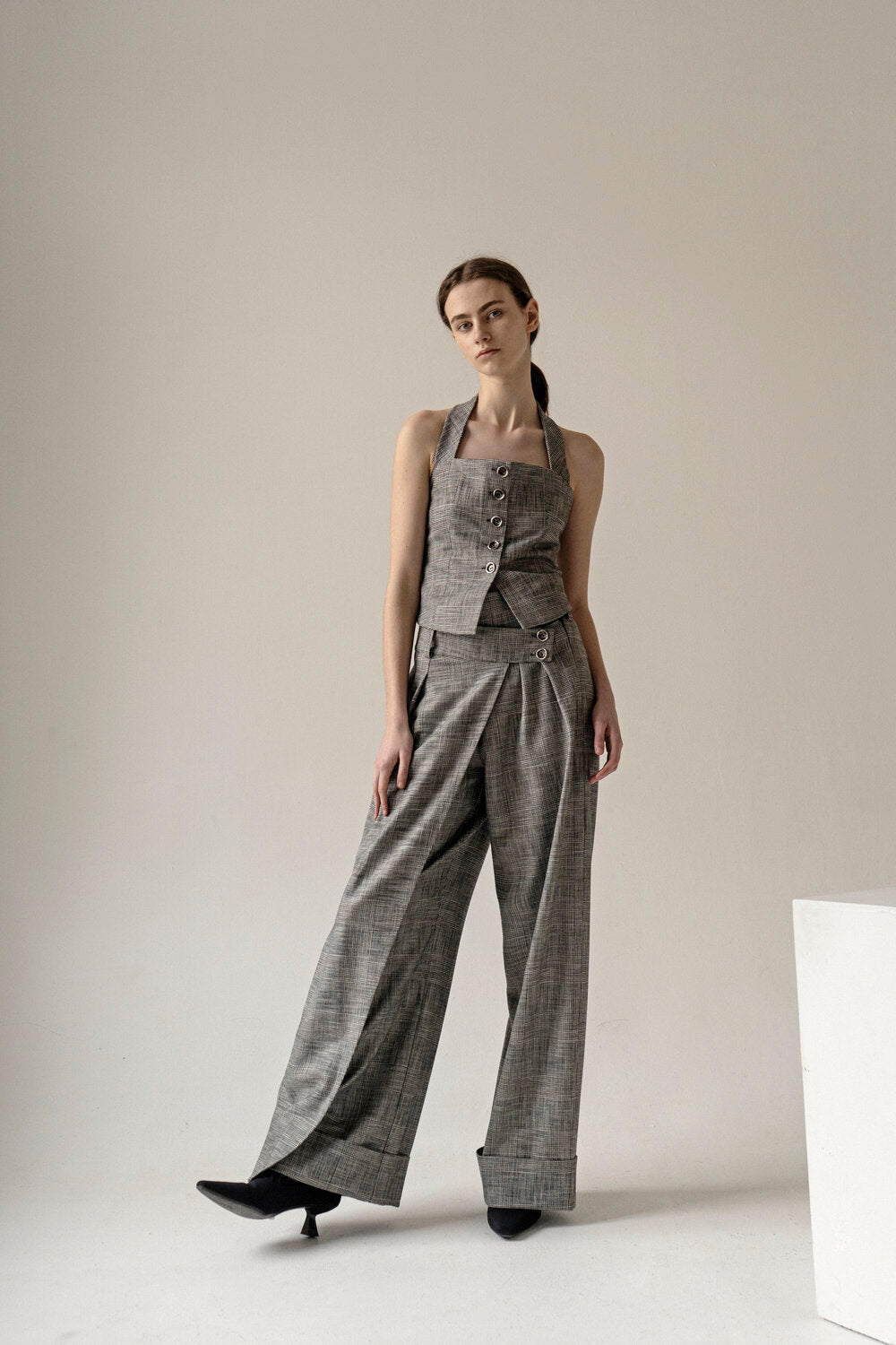 K M by L A N G E PLAID WOOL OPEN BACK VEST - Gray