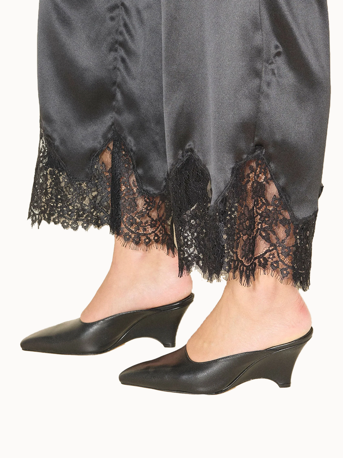 Freda Salvador Peyton Heel - Black