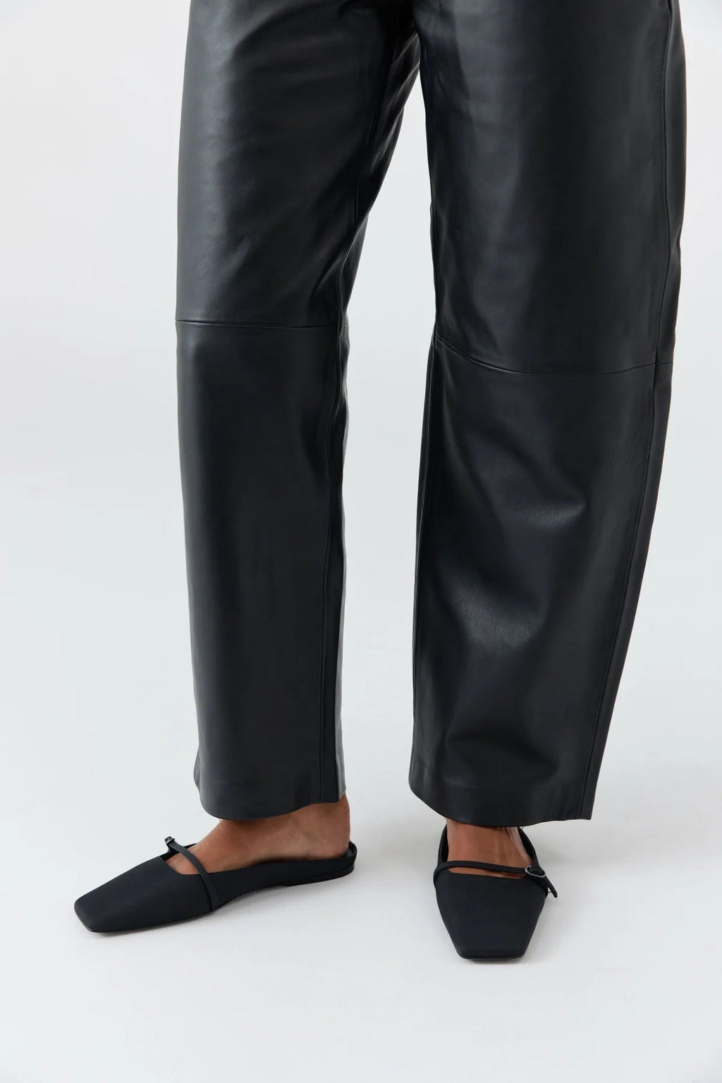 St. Agni Plié Flat