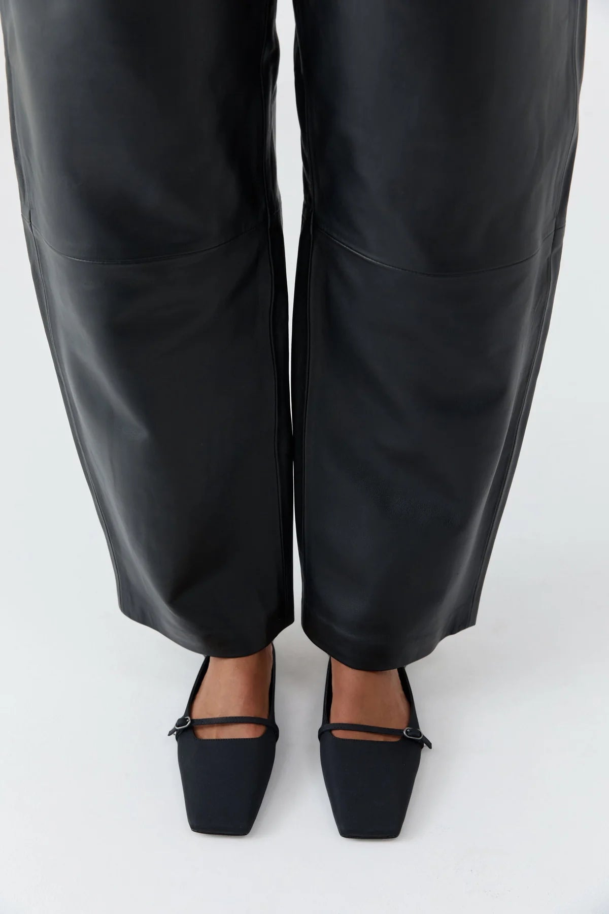 St. Agni Plié Flat