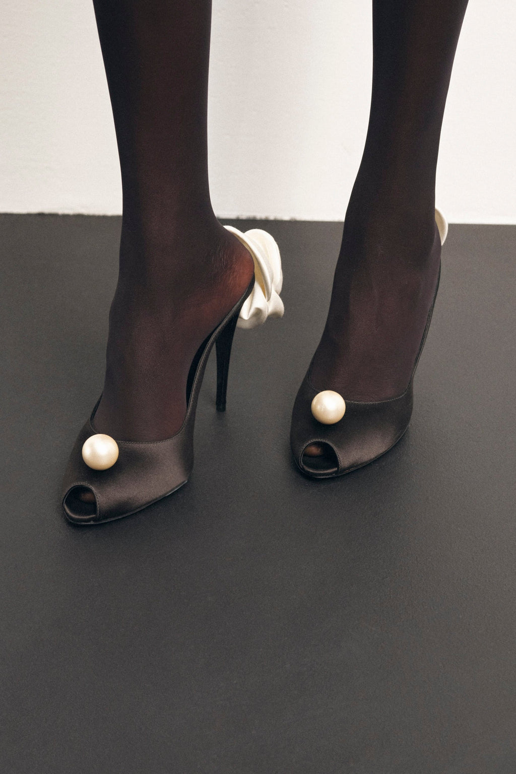 Magda Butrym RE24 Peep Toe Mules - Black
