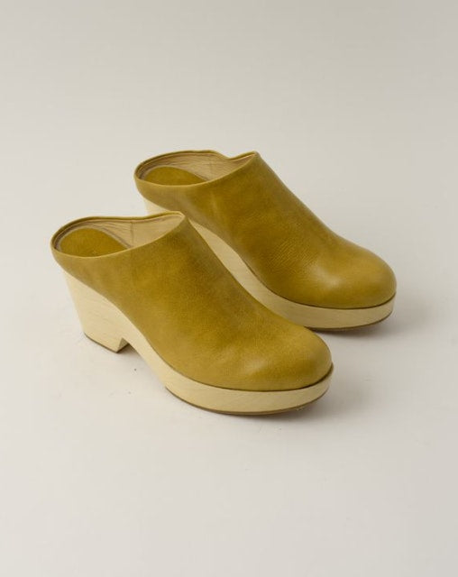 Rachel Comey Gammon Clog - Mustard