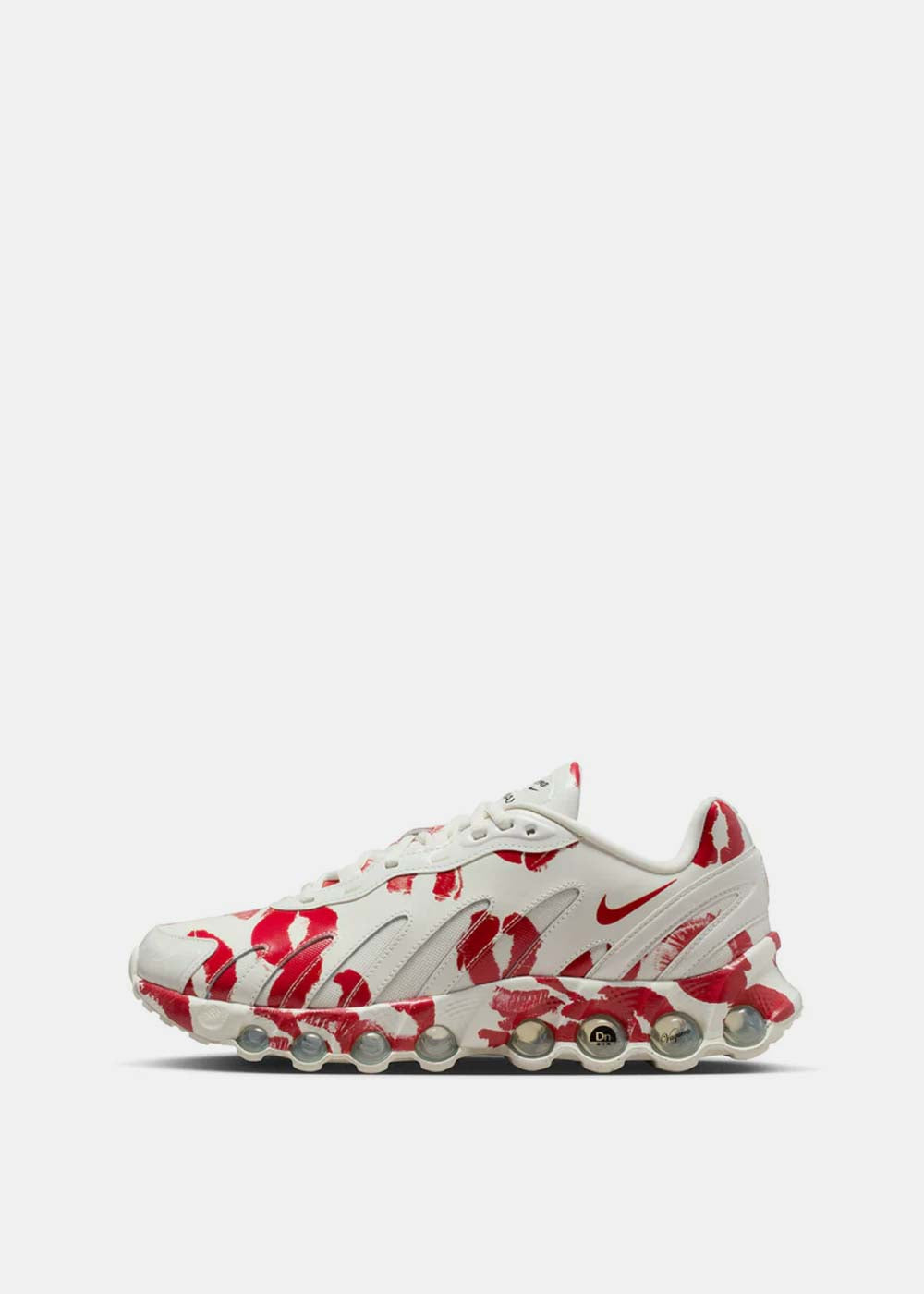 Nike Air Max Dn8 x Vaquera Sneakers - Sail/Prime Red/Black
